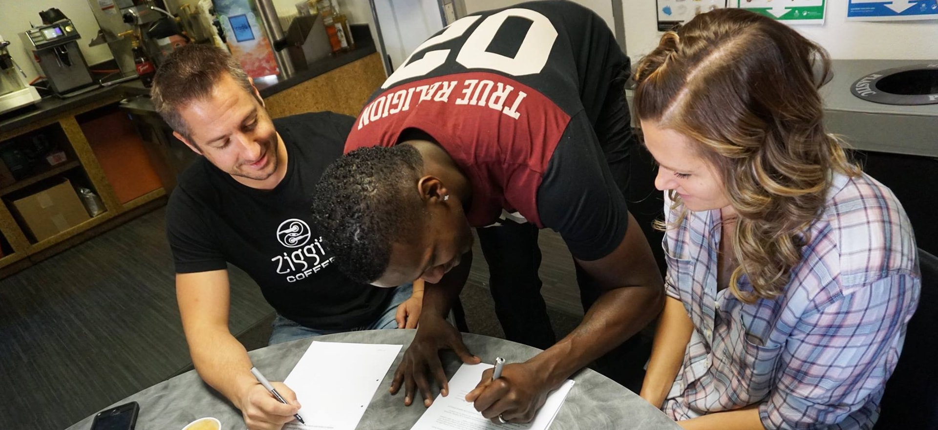 Franchisee signing